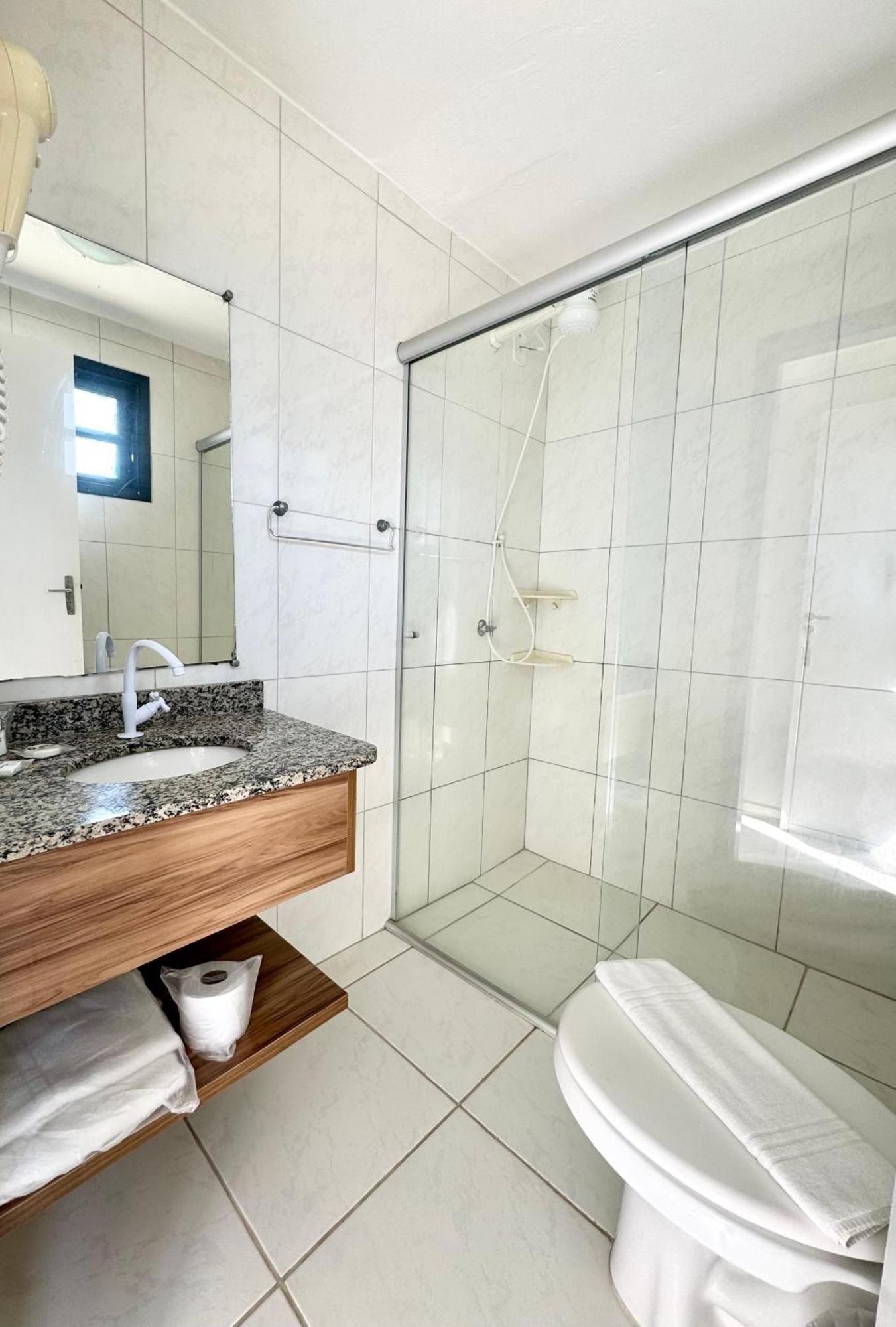 Hotel Arrastao Sao Sebastiao  Bagian luar foto