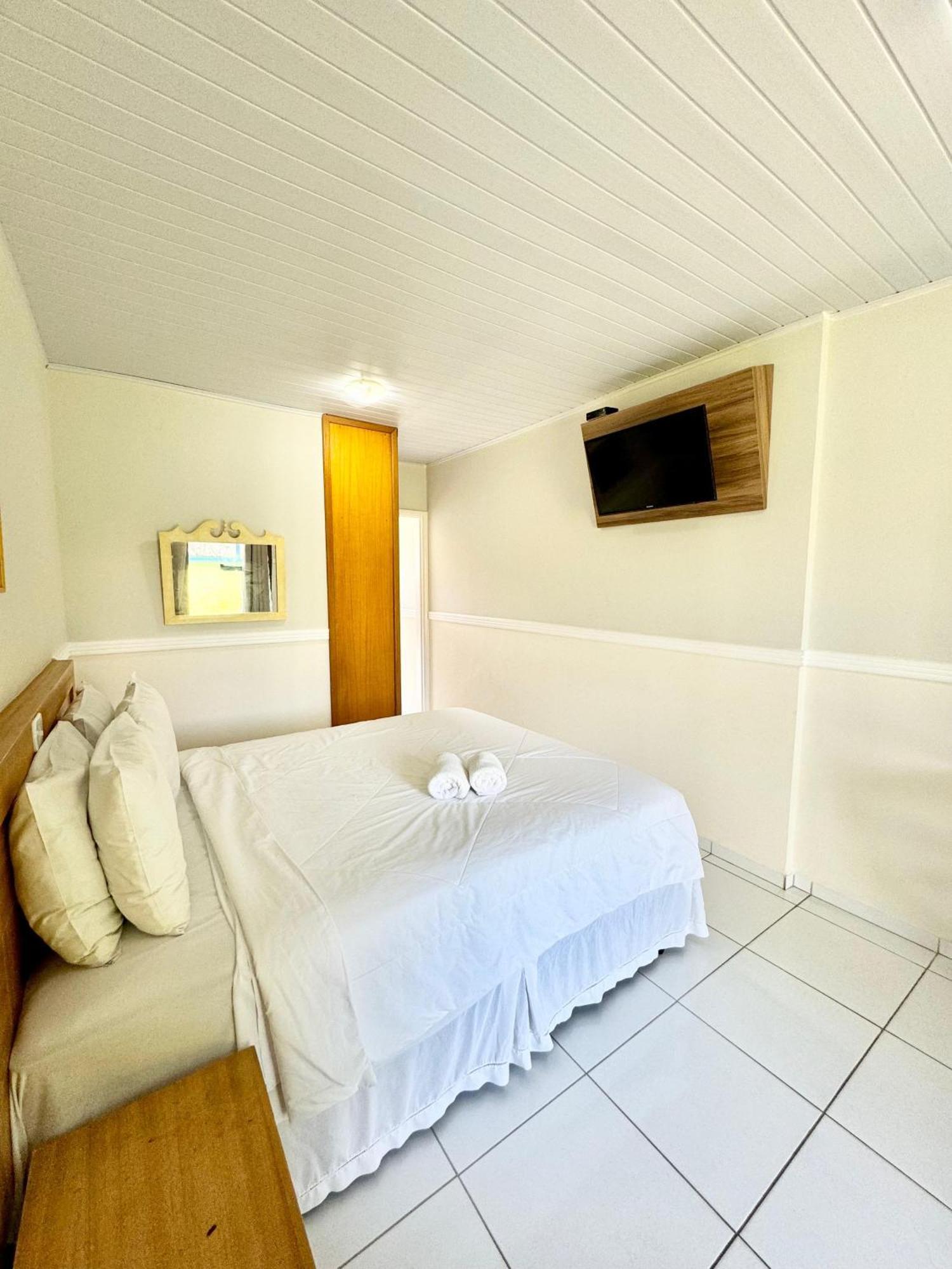 Hotel Arrastao Sao Sebastiao  Bagian luar foto